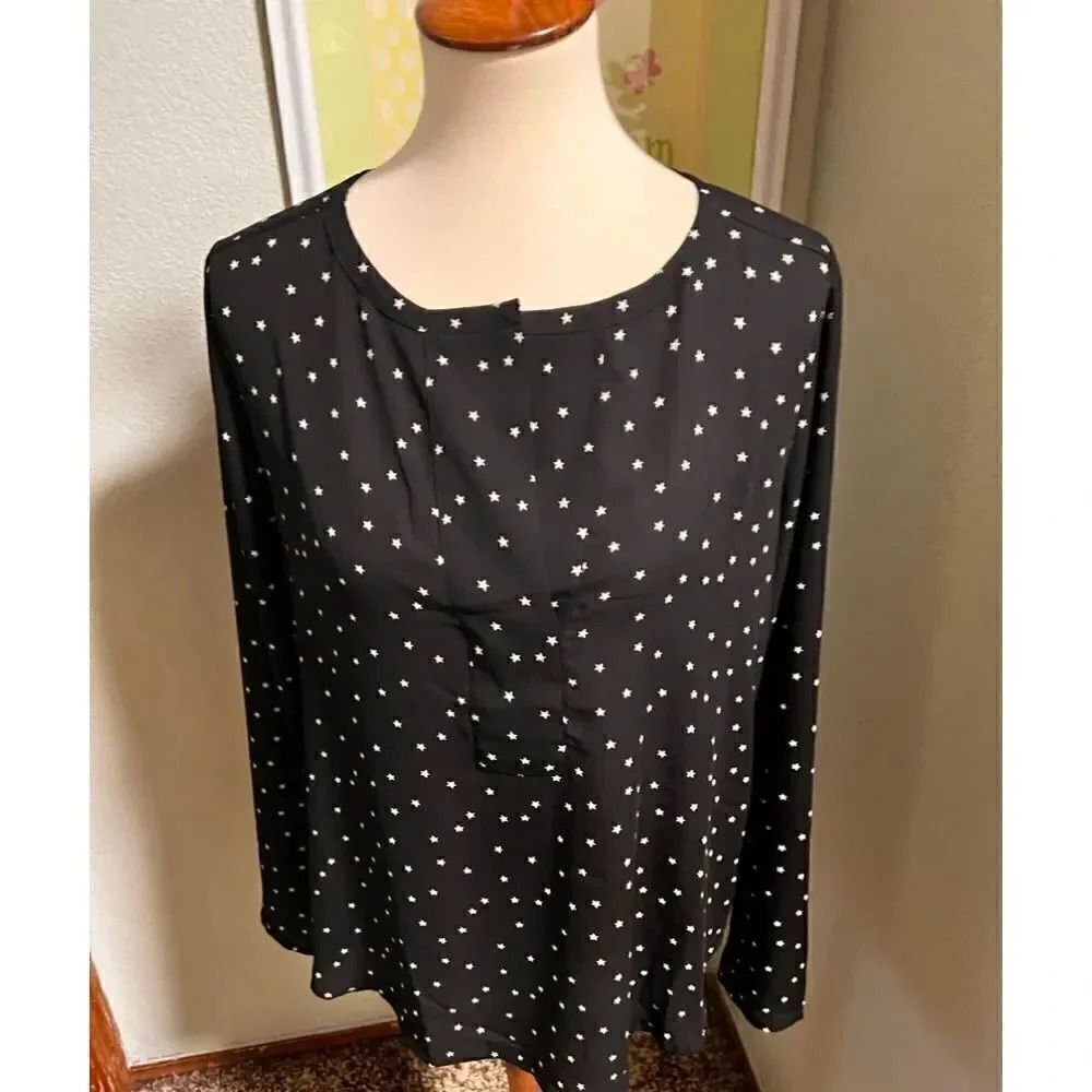 Black Long Sleeve Blouse with White Stars ⭐️ Size Medium #186